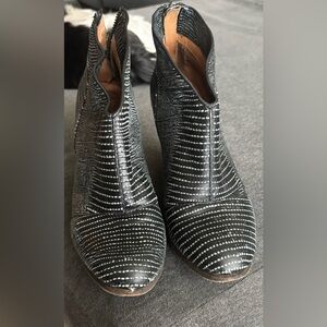 Modern Vintage Black and Gray Heeled Boots